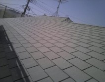 屋根：特殊セラミック　ガイナ　　タスペーサー取付の写真